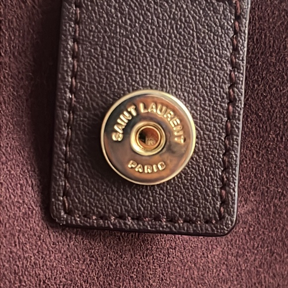 Saint Laurent Burgundy East West Leather Tote Bag - Picture 14 of 16